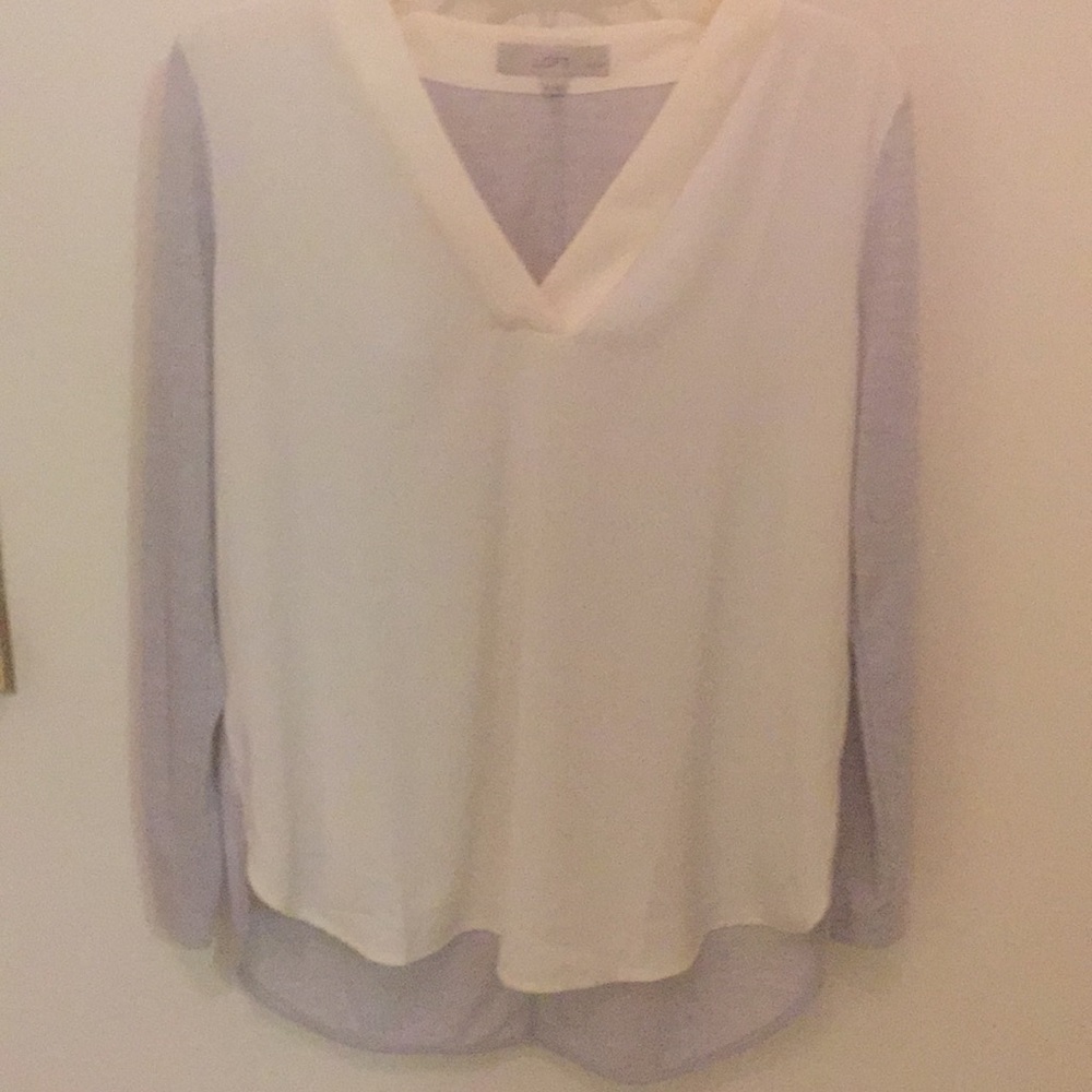 Ann Taylor LOFT Shirttail White Top Size MP